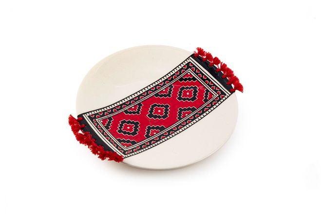 Kilim Plate - Featured Image Kilim Plate - Image 1
